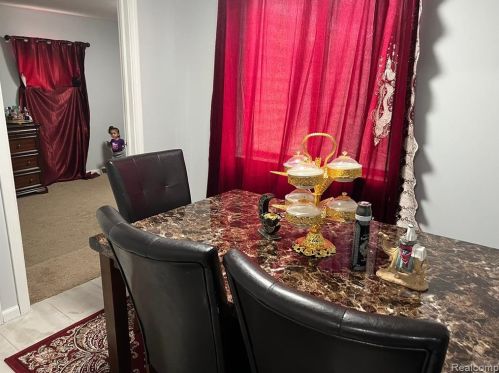 29805 Marquette St, Garden City MI 48135-3602 exterior