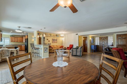 1102 Paseo De Golf, Green Valley AZ 85614-3604 exterior