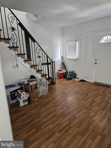 5012 Franklin St, Philadelphia, PA 19120-3112