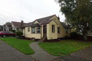 4201 Spencer St, Seattle, WA 98118-2731