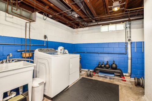 3765 Griffin Ave, Milwaukee WI 53207-3919 exterior