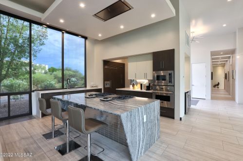 4911 Mission Hill Dr, Tucson AZ  85718-2607 exterior