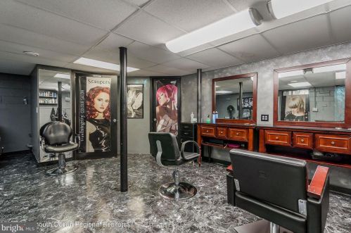 4 Vine St, Berkeley Township NJ 08721-2420 exterior