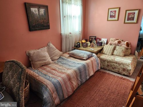 7801 Horrocks St, Philadelphia PA 19124-1812 exterior