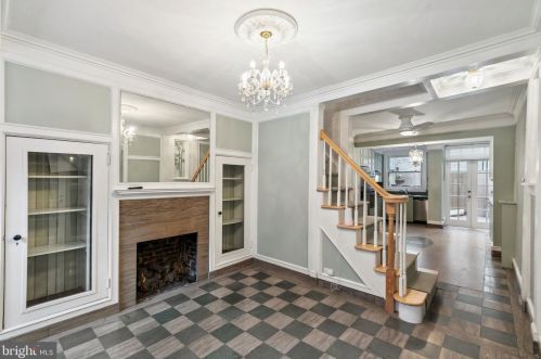 423 Carlisle St, Philadelphia PA  19146-1615 exterior