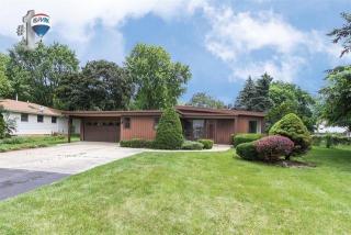 1881 Elizabeth Ln, Aurora, IL 60505-1267