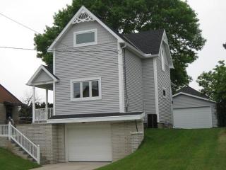 728 25th St, Manitowoc, WI 54220-4418