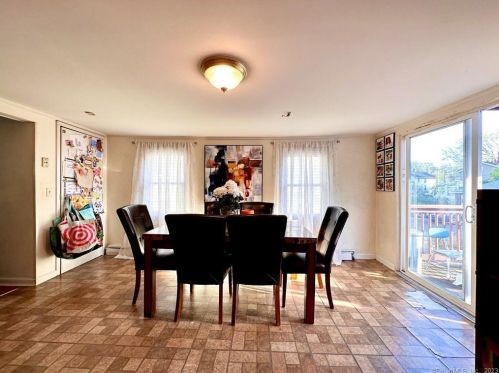 20 Smith St, Derby CT 06418-1216 exterior