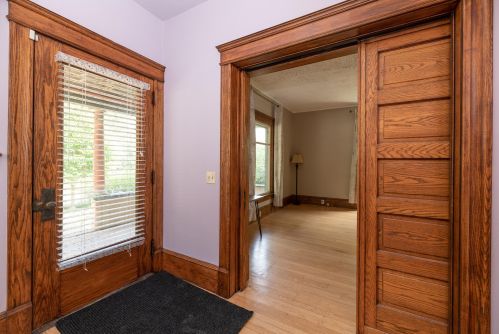 606 Egleston Ave, Kalamazoo, MI 49001-2919