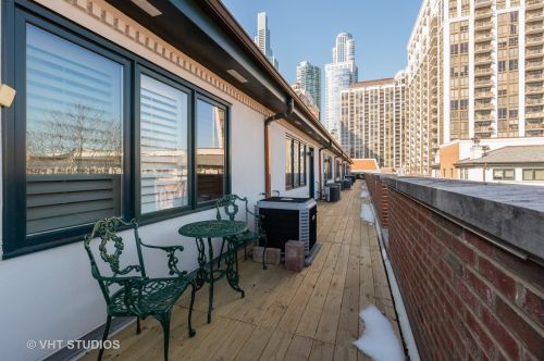 1413 Pr Ave, Chicago IL 60628-6232 exterior