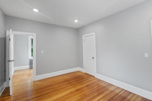 107 Overhill Rd, Providence RI  02906-4916 exterior