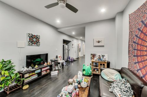 2338 18 Pl, Chicago IL 60608-2560 exterior