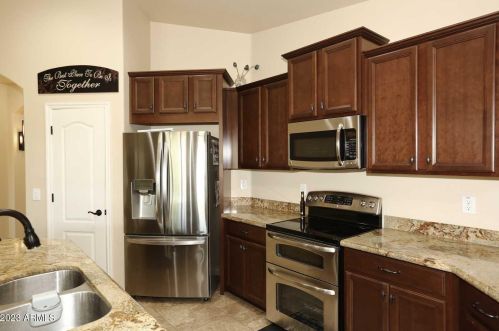 10012 5th St, Phoenix AZ  85042-8311 exterior