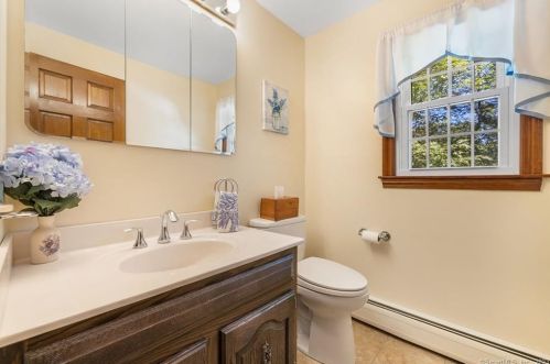 53 Marjorie Ln, Vernon CT 06066-4008 exterior