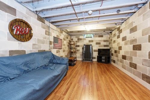 829 Parchmount Ave, Kalamazoo MI 49004-2055 exterior