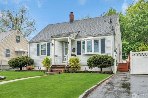 123 Woodbridge Ave, Iselin, NJ 08830-2614