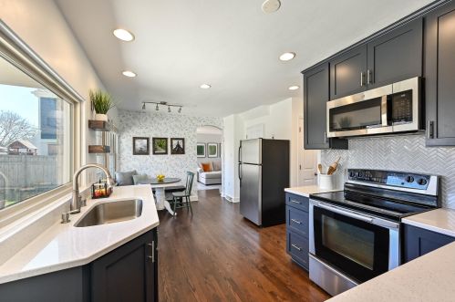 2110 91st St, Milwaukee WI  53226-2604 exterior