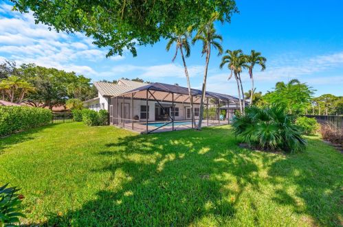 2700 41st St, Boca Raton FL  33434-5842 exterior