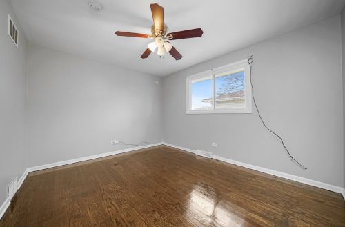 14730 Memorial Dr, Dolton IL 60419-2125 exterior