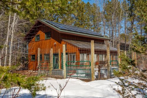 1675 Pioneer Rd, Ely MN 55731-1952 exterior