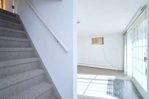 80 Howard St, Perth Amboy NJ 08861-1525 exterior