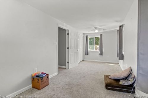 1787 Sashabaw Rd, Brandon MI  48462-9163 exterior