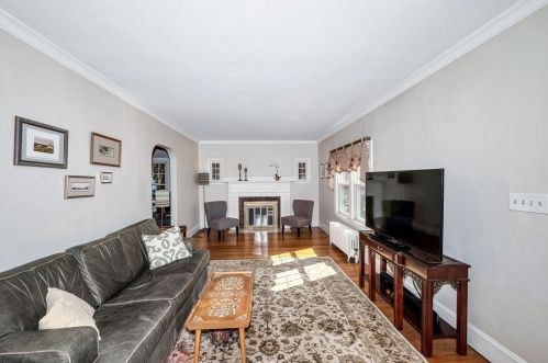 78 Nevins Ave, Springfield MA 01106-3120 exterior