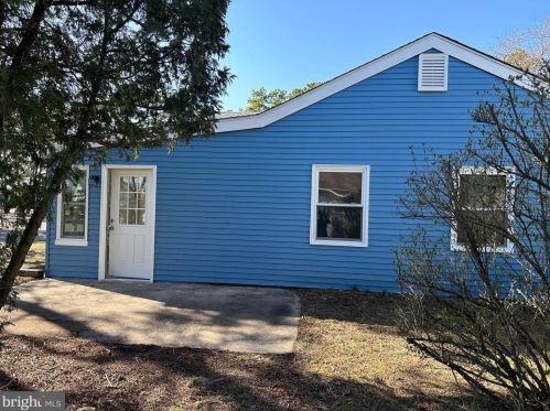 11 Warwick Way, Southampton NJ  08088-1143 exterior