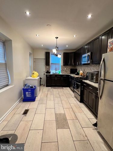 324 61st St, Philadelphia PA  19143-0010 exterior