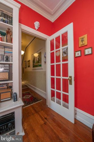 558 18 St, Philadelphia PA 19140-1014 exterior