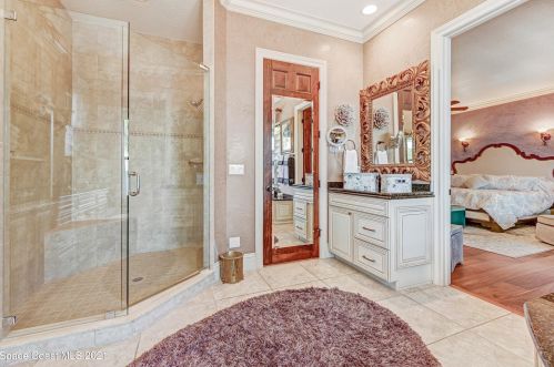 2255 Tropical Trl, Merritt Island FL 32952-4102 exterior