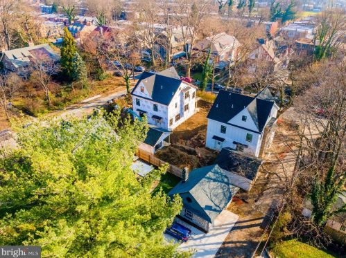 207 Gorgas Ln, Philadelphia PA 19119-1324 exterior