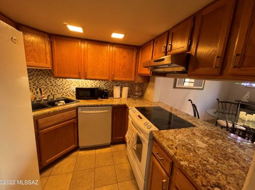 5373 Paseo De La Terraza, Tucson AZ 85750-6405 exterior