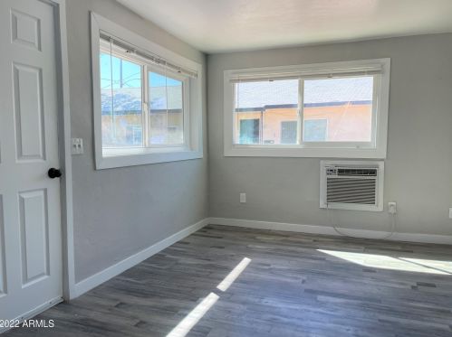 1125 Devonshire Ave, Phoenix, AZ 85014-4430