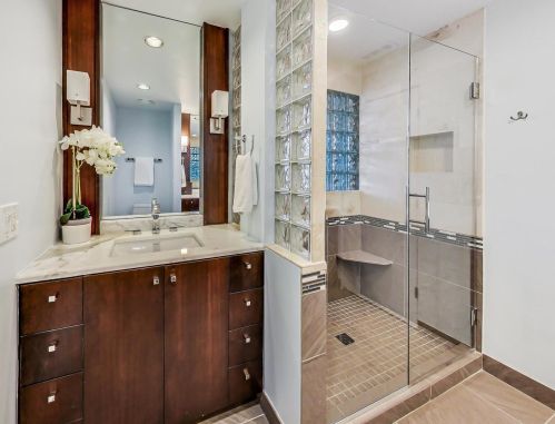 2246 Lakewood Ave, Chicago IL 60614-3629 exterior