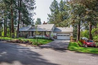 1261 West Hills Ave, Bend, OR 97701-1036
