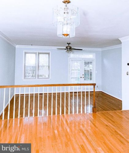 15301 Manor Village Ln, Rockville MD 20853-1820 exterior