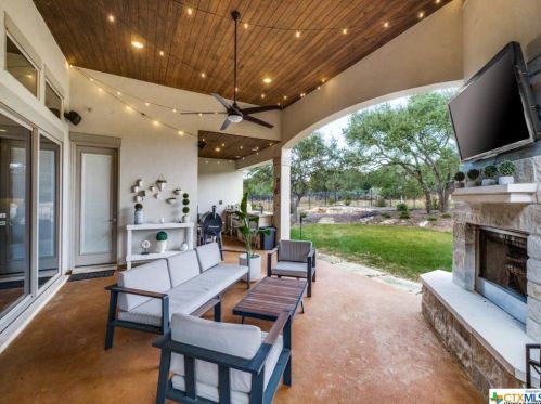 1306 Mystic Shr Blvd, Spring Branch TX 78070-5243 exterior