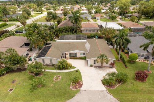 805 97 Ave, Naples FL 34108-2284 exterior