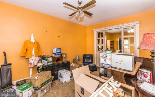 1238 Maple St, Pottstown PA 19464-5822 exterior