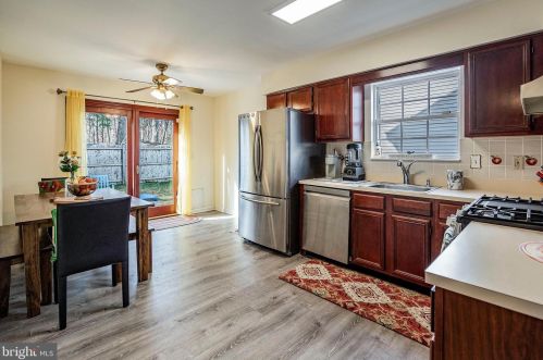 37 Sunnydale Dr, Berkeley Township NJ 08721-1380 exterior