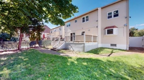 6 Malanga Ct, Scotch Plains NJ exterior