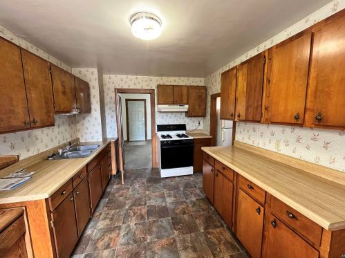 2414 2nd St, Duluth MN 55802-2013 exterior