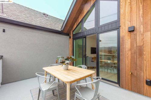 636 Kains, Berkeley CA 94706-1219 exterior