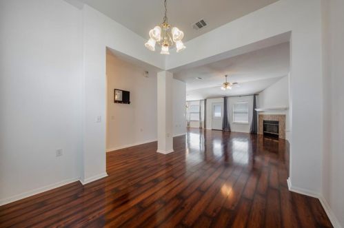 708 Colonial Park Blvd, Austin TX  78745-1789 exterior