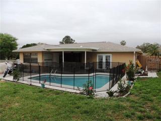 10401 Landmark Dr, Port Richey FL  34667-6656 exterior