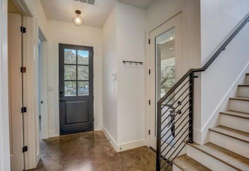 2310 3rd St, Austin, TX 78704-5026