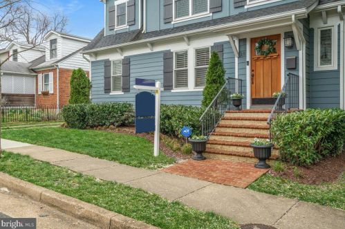 15 Chapman St, Alexandria, VA 22301-2501