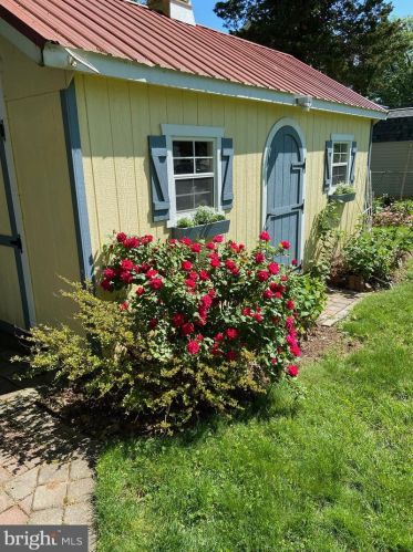 614 Church St, Limerick PA 19468-2123 exterior