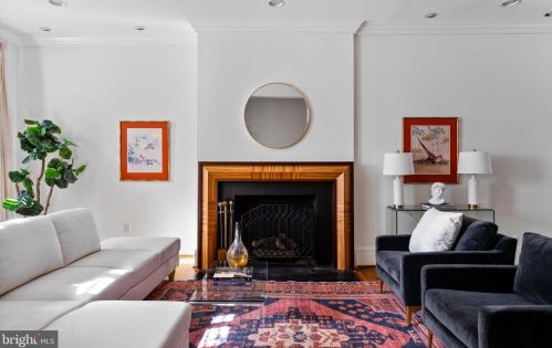 2103 Delancey Pl, Philadelphia, PA 19103-6501